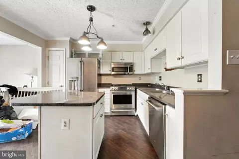 Kitchen - 52 Hickory Ln, Elkton, MD 21921 photo 2 of 3