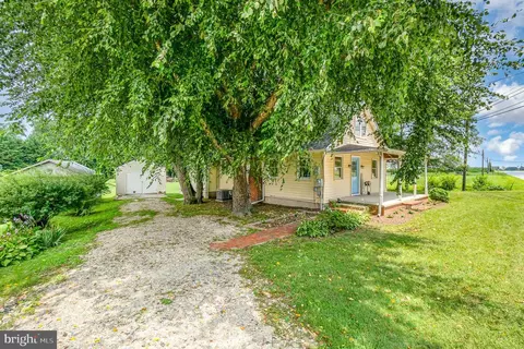 259 E Main St, Cecilton, MD 21913 photo 2