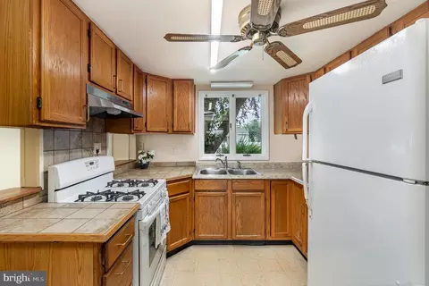 259 E Main St, Cecilton, MD 21913 photo 10