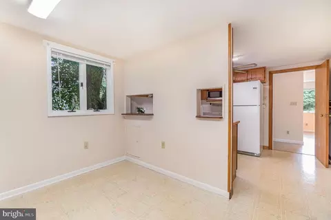 259 E Main St, Cecilton, MD 21913 photo 9