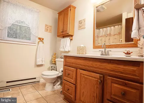 Bath - 289 Conowingo Rd, Conowingo, MD 21918 photo 1 of 2