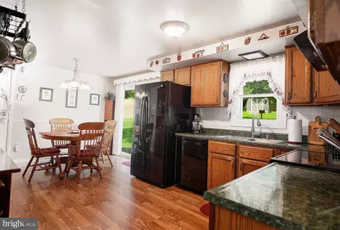 Kitchen - 289 Conowingo Rd, Conowingo, MD 21918 photo 2 of 2