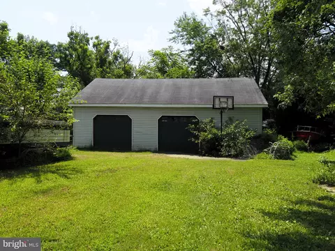 215 Cherry Hill Rd, Elkton, MD 21921 photo 3