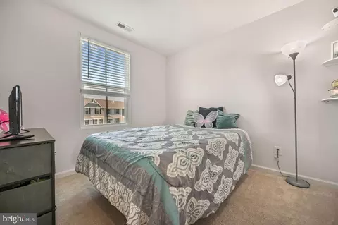 Bedroom - 8 Marsh Ln, Elkton, MD 21921 photo 4 of 7