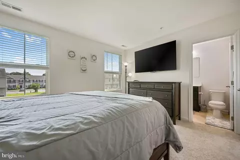 Bedroom - 8 Marsh Ln, Elkton, MD 21921 photo 2 of 7