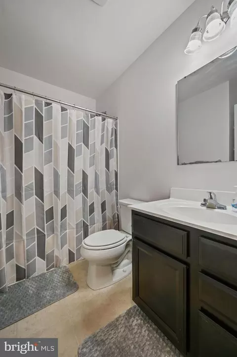 Bath - 8 Marsh Ln, Elkton, MD 21921 photo 3 of 3