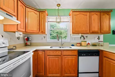 96 Country Side Loop, Elkton, MD 21921 photo 14