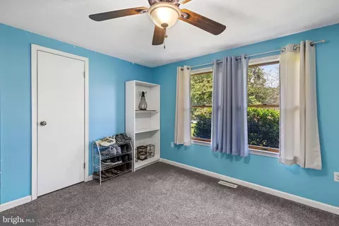 Bedroom - 30 Skyline Dr, Conowingo, MD 21918 photo 6 of 9