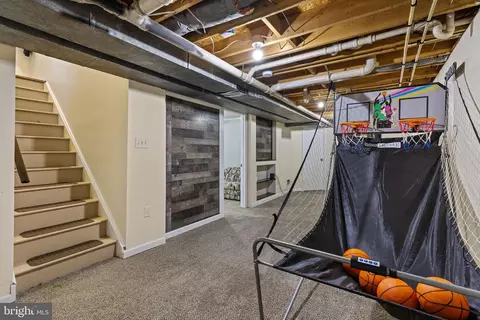 Entry Way - 30 Skyline Dr, Conowingo, MD 21918 photo 3 of 4