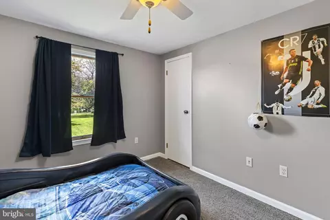 Bedroom - 30 Skyline Dr, Conowingo, MD 21918 photo 4 of 9