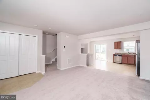 Entry Way - 4 Marsh Ln, Elkton, MD 21921 photo 3 of 6