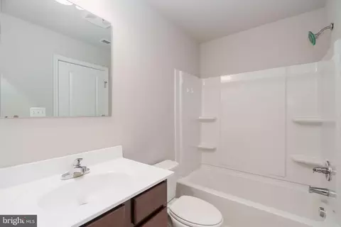 Entry Way - 4 Marsh Ln, Elkton, MD 21921 photo 5 of 6