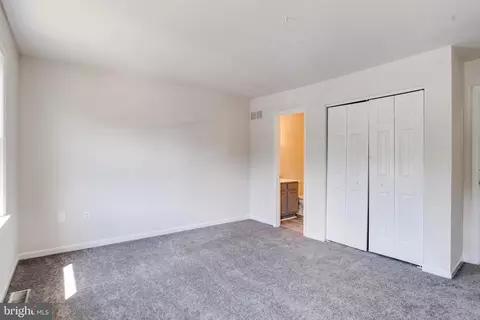 Bedroom - 182 E Village Rd, Elkton, MD 21921 photo 2 of 10