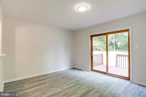 Living - 182 E Village Rd, Elkton, MD 21921 photo 6 of 11