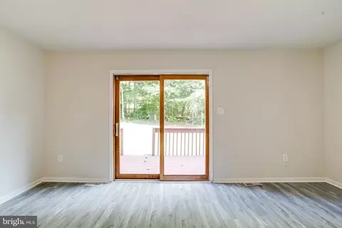Living - 182 E Village Rd, Elkton, MD 21921 photo 7 of 11