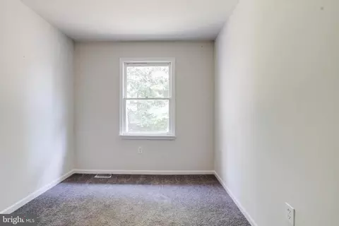 Bedroom - 182 E Village Rd, Elkton, MD 21921 photo 7 of 10