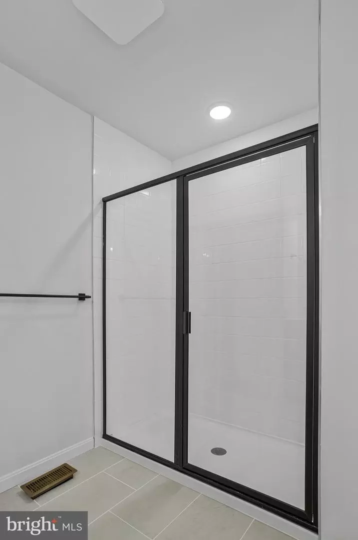 Bath - 9 Plum Ct, North East, MD 21901 photo 5 of 5