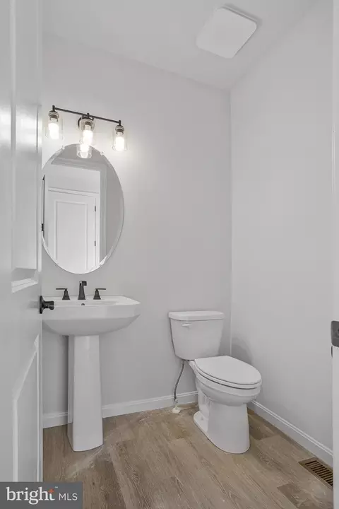 Bath - 9 Plum Ct, North East, MD 21901 photo 1 of 5