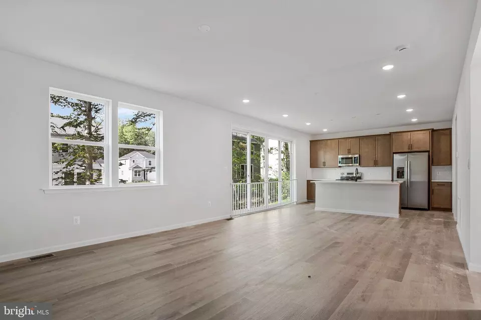 Living - 9 Plum Ct, North East, MD 21901 photo 2 of 3