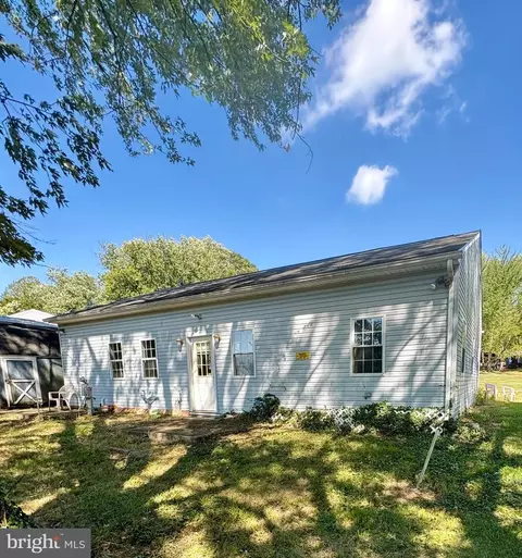 Exterior - 323 Comanche Dr, Earleville, MD 21919 photo 1 of 2