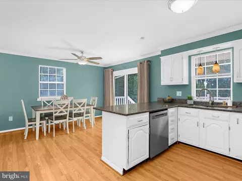 Kitchen - 100 Midway Dr, Earleville, MD 21919 photo 2 of 4