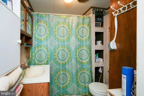Bath - 128 Woolens Rd, Elkton, MD 21921 photo 1 of 1