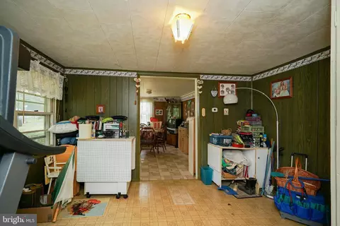Entry Way - 128 Woolens Rd, Elkton, MD 21921 photo 3 of 4
