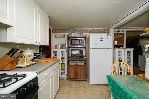 Kitchen - 128 Woolens Rd, Elkton, MD 21921 photo 3 of 3