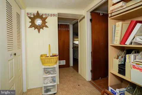 Entry Way - 128 Woolens Rd, Elkton, MD 21921 photo 4 of 4