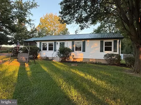 2926 Crystal Beach Rd, Earleville, MD 21919
