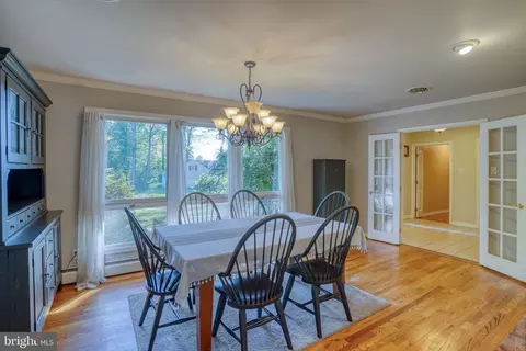 Dining - 17 E Pkwy, Elkton, MD 21921 photo 3 of 4