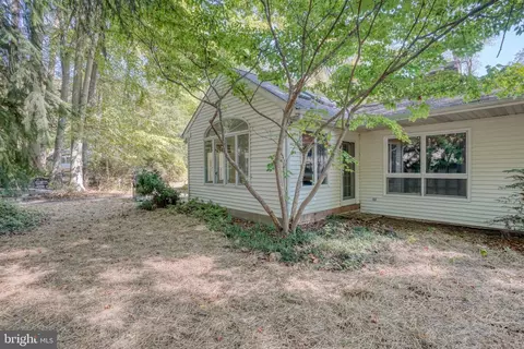 Exterior - 17 E Pkwy, Elkton, MD 21921 photo 8 of 9