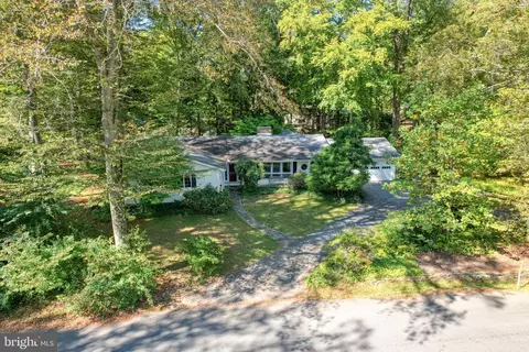 Exterior - 17 E Pkwy, Elkton, MD 21921 photo 4 of 9
