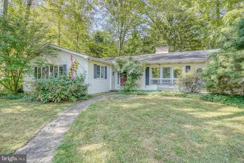 Exterior - 17 E Pkwy, Elkton, MD 21921 photo 2 of 9