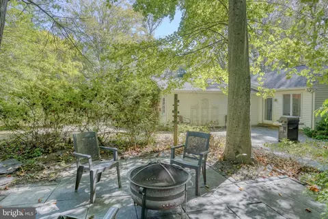 Exterior - 17 E Pkwy, Elkton, MD 21921 photo 7 of 9