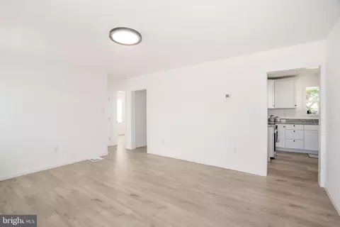 Living - 206 Whitehall Rd, Elkton, MD 21921 photo 2 of 2