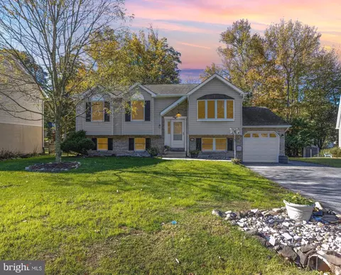 5 Kings Ct, Elkton, MD 21921