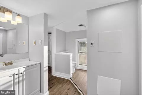 Entry Way - 110 Delaware Ave, Elkton, MD 21921 photo 15 of 17