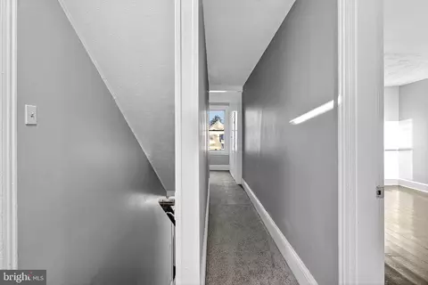 Entry Way - 110 Delaware Ave, Elkton, MD 21921 photo 9 of 17