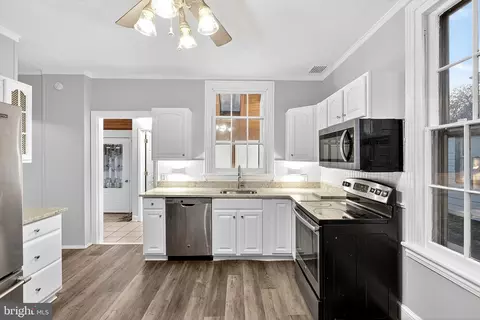 Kitchen - 110 Delaware Ave, Elkton, MD 21921 photo 2 of 3