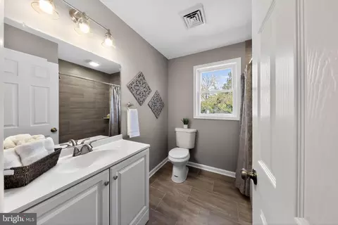 Bath - 261 Main St, Elkton, MD 21921 photo 1 of 2