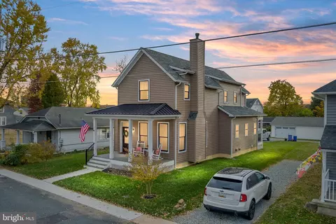 330 Cecil St, Chesapeake City, MD 21915