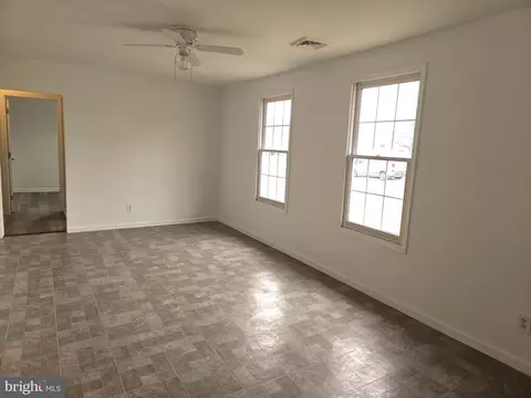 Living - 20 Kent Rd, Elkton, MD 21921 photo 1 of 2