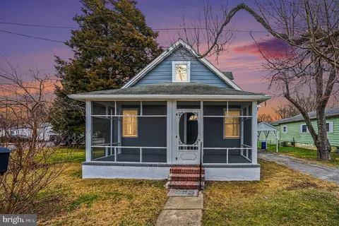 612 N Bridge St, Elkton, MD 21921