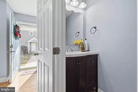 Entry Way - 606 Buttonwoods Rd, Elkton, MD 21921 photo 3 of 4