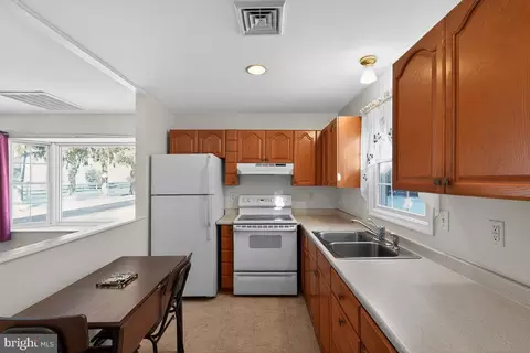 Kitchen - 224 Blake Rd, Elkton, MD 21921 photo 4 of 5