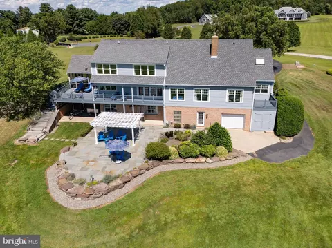 164 Wickwire Dr, Earleville, MD 21919