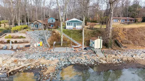 8 High Point Rd, Perryville, MD 21903