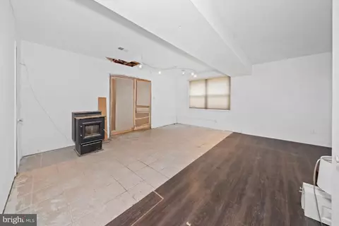 Living - 1023 Old Telegraph Rd, Warwick, MD 21912 photo 1 of 2