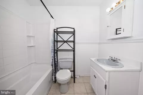 Bath - 1023 Old Telegraph Rd, Warwick, MD 21912 photo 1 of 4